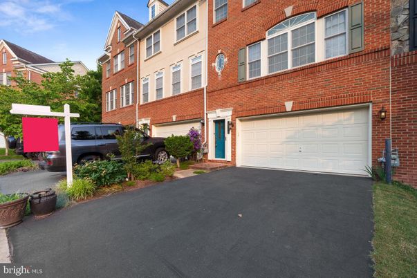 Attached, Exterior, Facade, Brick Facade, Rowhouse
