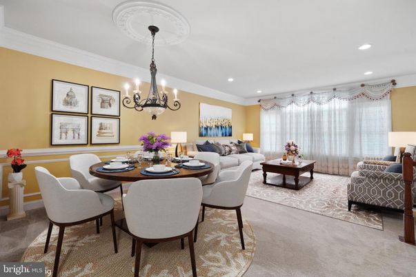 Chandelier, Dining room, Interior, Living room, Recessed Lighting