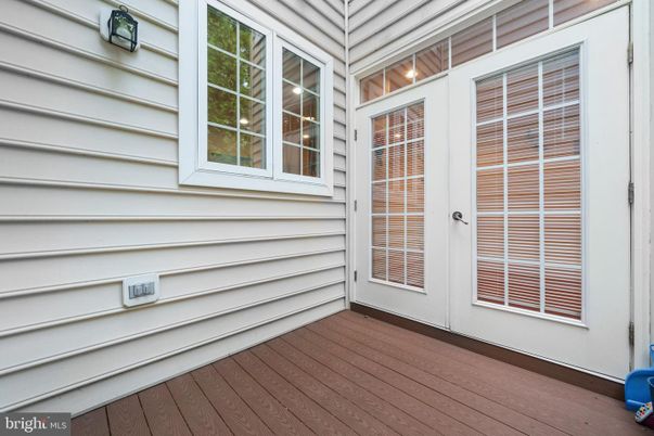 Exterior, Wood Texture Flooring