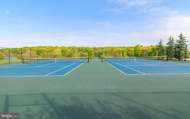 Exterior, Tennis Courts