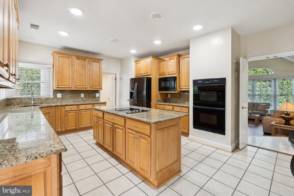 Interior, Kitchen, Living room, Recessed Lighting