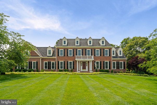 Backyard, Exterior, Facade, Brick Facade, Georgian