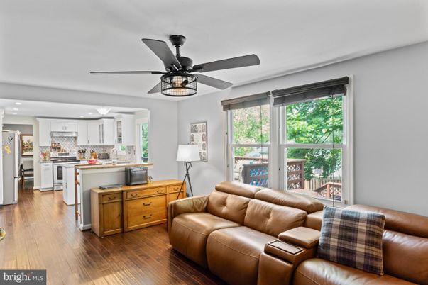 Interior, Kitchen, Living room, Recessed Lighting, Wood Texture Flooring