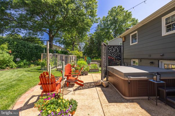 Backyard, Exterior, Hot Tub