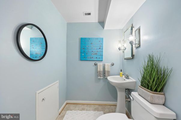 Bathroom, Interior