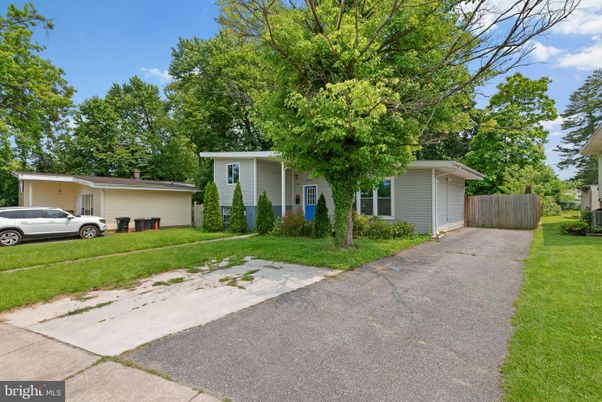 Backyard, Detached Garage, Exterior