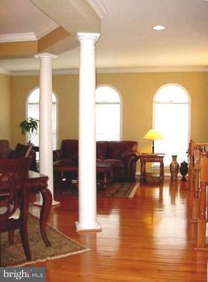 Dining room, Interior, Living room, Recessed Lighting, Wood Texture Flooring