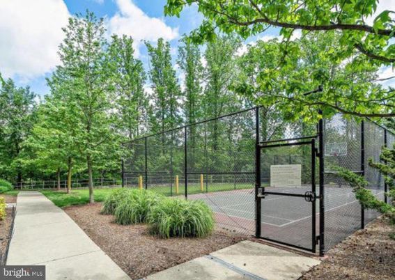 Exterior, Tennis Courts