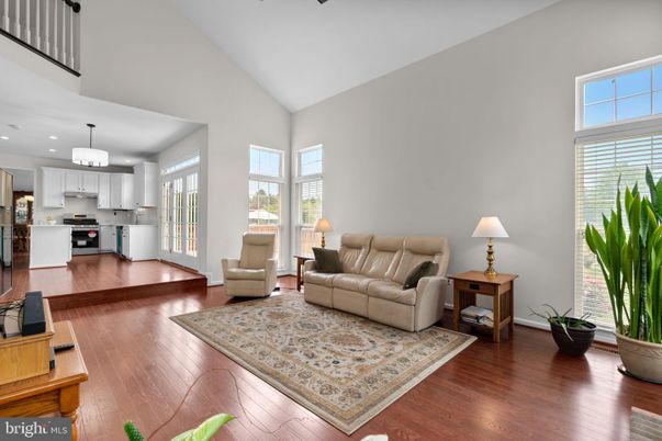 Interior, Kitchen, Living room, Pendant Lights, Recessed Lighting, Stainless Steel Appliances, Wood Texture Flooring