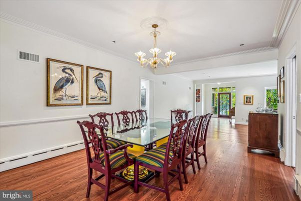 Chandelier, Dining room, Interior, Recessed Lighting, Wood Texture Flooring