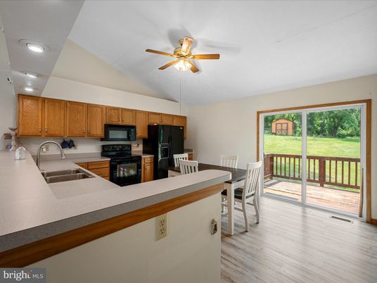 Dining room, Interior, Kitchen, Recessed Lighting, Wood Texture Flooring