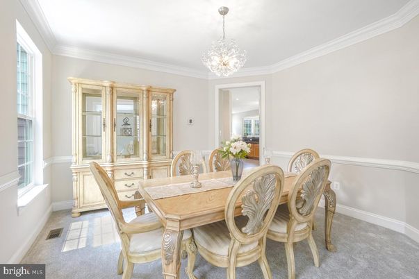 Chandelier, Dining room, Interior