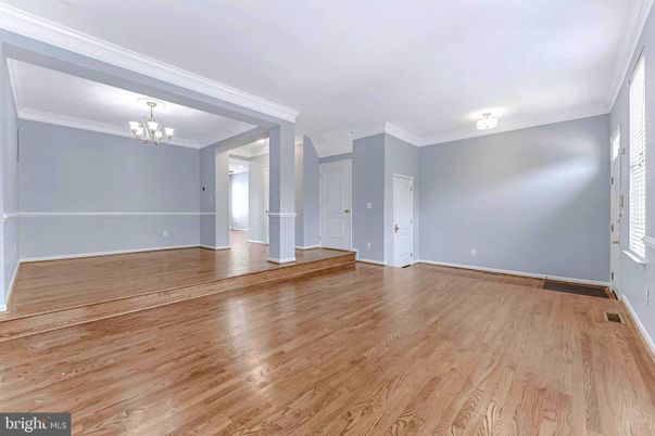 Chandelier, Empty room, Interior, Wood Texture Flooring