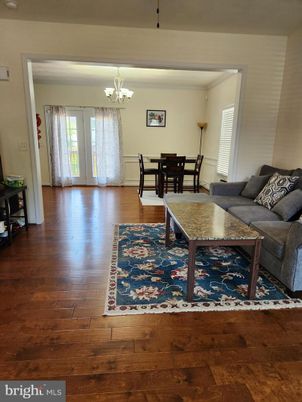 Chandelier, Dining room, Interior, Living room, Wood Texture Flooring