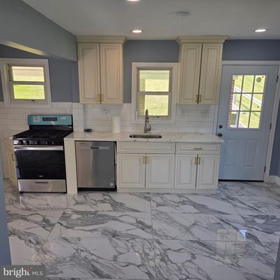 Interior, Kitchen, Marble, Recessed Lighting, Stainless Steel Appliances