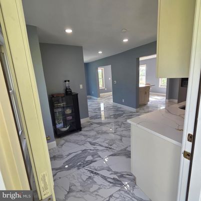 Interior, Marble, Recessed Lighting