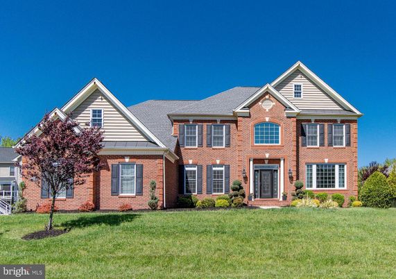 Exterior, Facade, Brick Facade, Brick Traditional