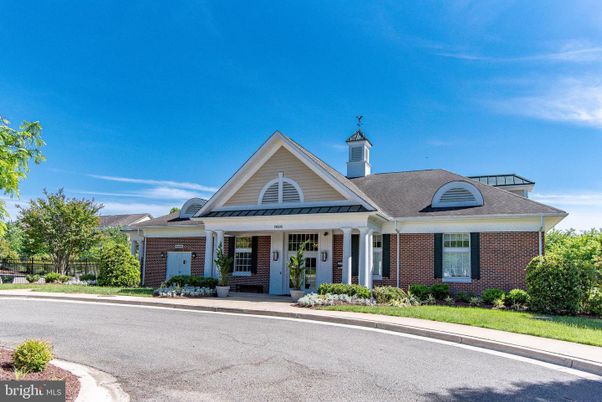 Attached, Exterior, Facade, Brick Facade, Ranch