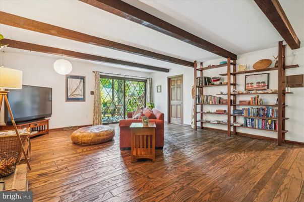 Interior, Living room, Pendant Lights, Wooden Beams, Wood Texture Flooring