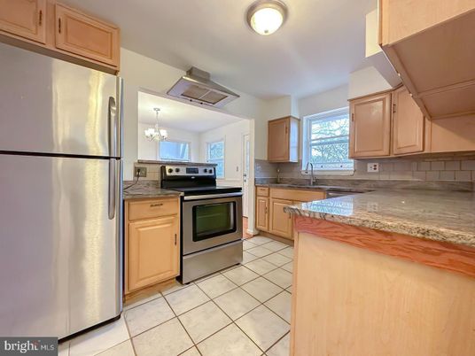Chandelier, Interior, Kitchen, Stainless Steel Appliances