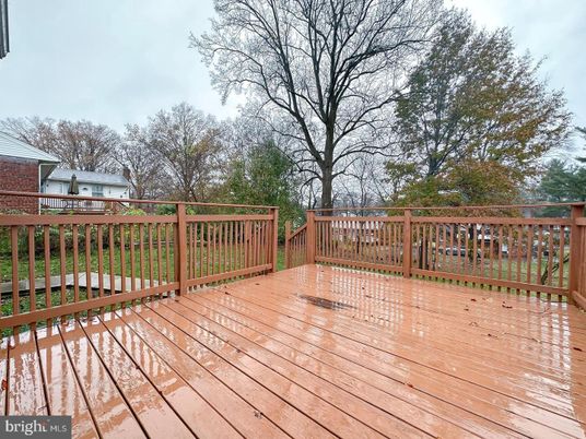 Exterior, Wood Texture Flooring