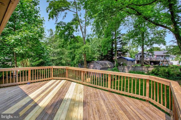 Exterior, Wood Texture Flooring