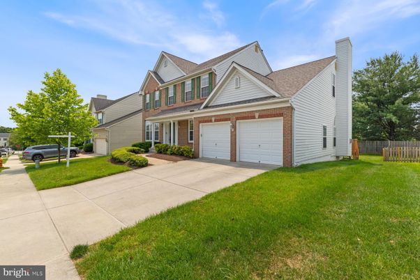 Attached, Exterior, Facade, Brick Facade, Farmhouse