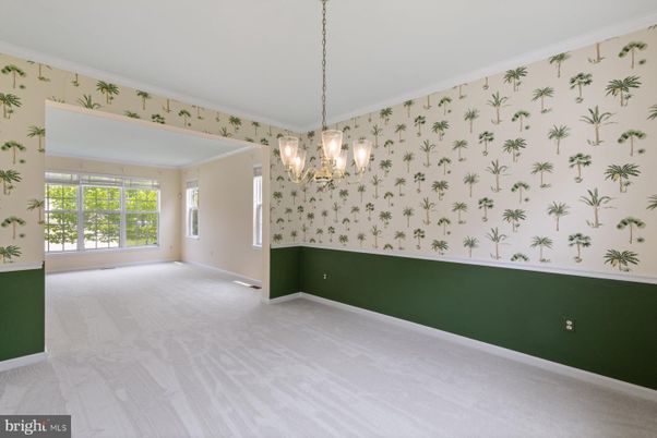 Chandelier, Empty room, Interior