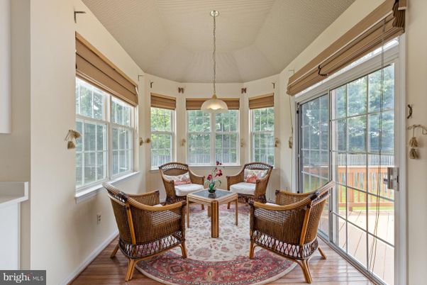 Interior, Living room, Pendant Lights, Sun Room, Wood Texture Flooring