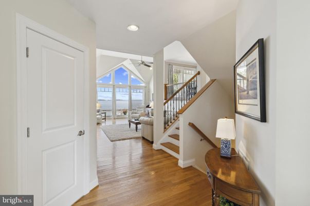 Interior, Living room, Recessed Lighting, Water, Wood Texture Flooring