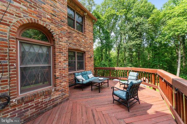 Exterior, Wood Texture Flooring
