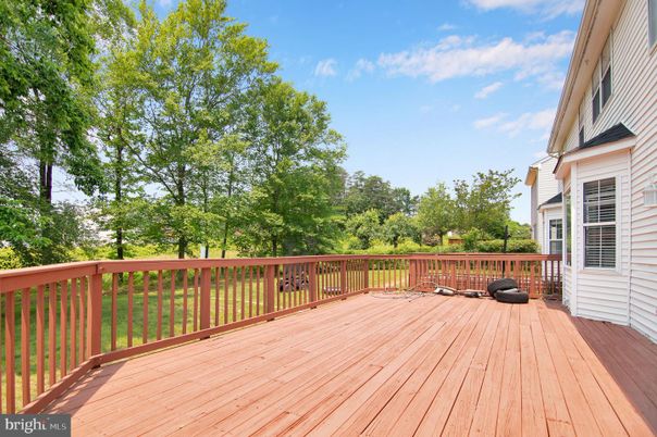 Exterior, Wood Texture Flooring