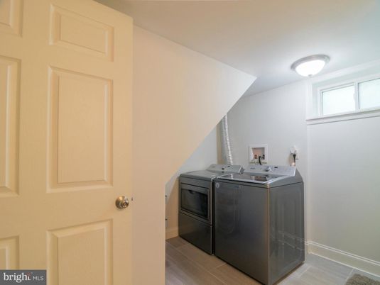 Interior, Washer