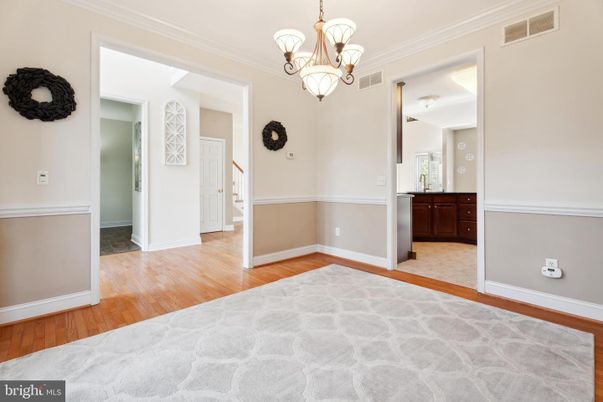 Chandelier, Empty room, Interior, Wood Texture Flooring