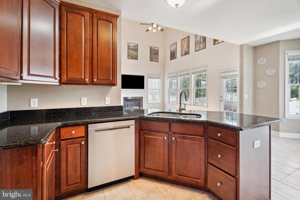 Fireplace, Interior, Kitchen