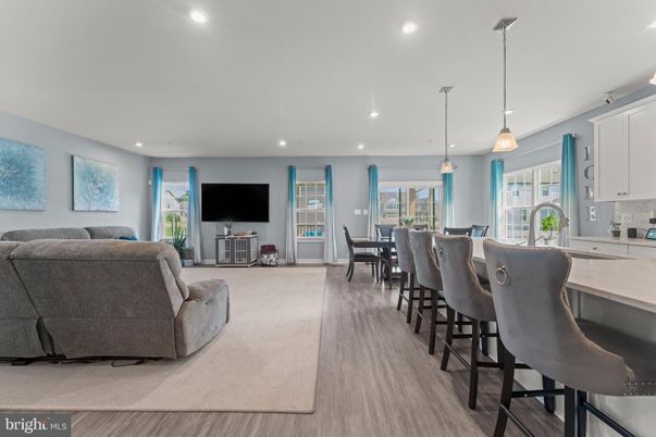 Dining room, Interior, Kitchen, Living room, Pendant Lights, Recessed Lighting, Wood Texture Flooring