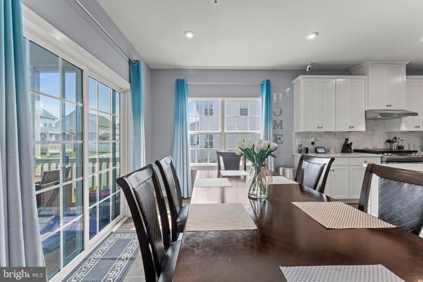 Dining room, Interior, Kitchen, Recessed Lighting