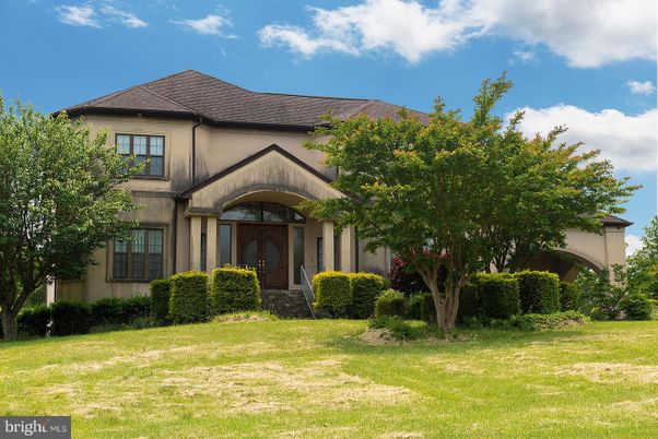 Backyard, Exterior, Facade, French Provincial