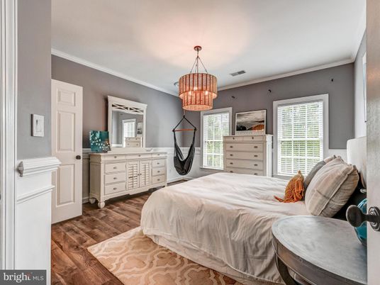 Bedroom, Chandelier, Interior, Pendant Lights, Wood Texture Flooring