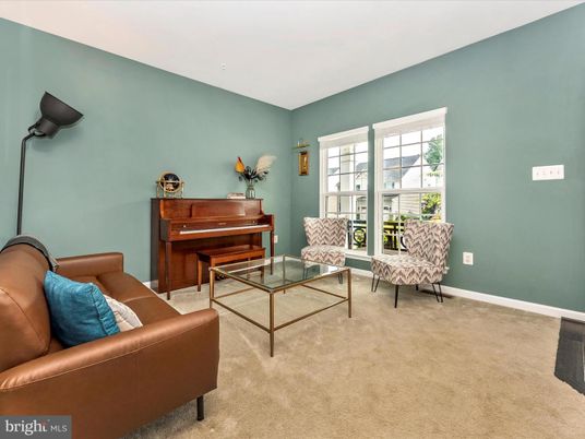 Interior, Living room, Piano