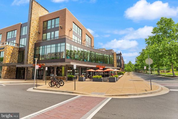 Exterior, Facade, Condo Building