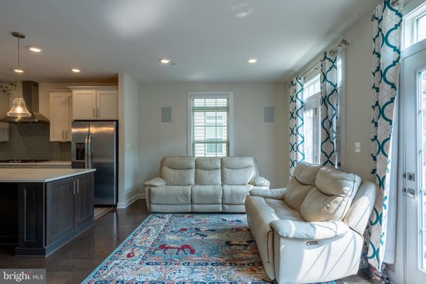 Interior, Kitchen, Living room, Pendant Lights, Recessed Lighting, Stainless Steel Appliances, Wood Texture Flooring