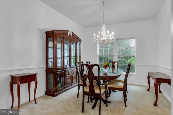 Chandelier, Dining room, Interior
