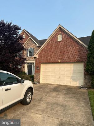 Attached, Exterior, Facade, Brick Facade, Brick Traditional