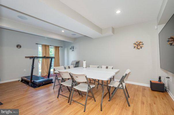 Dining room, Fitness Equipment, Interior, Recessed Lighting, Wood Texture Flooring