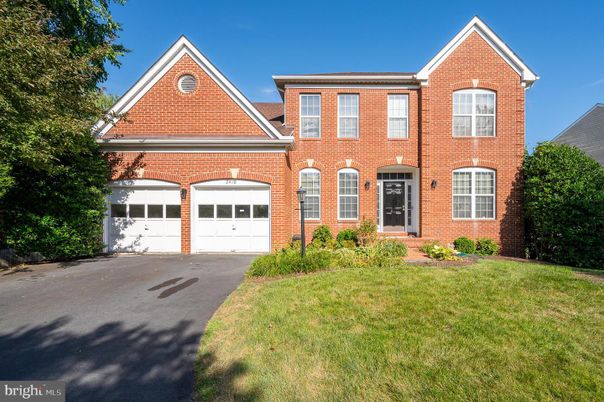 Attached, Exterior, Facade, Brick Facade, Brick Traditional