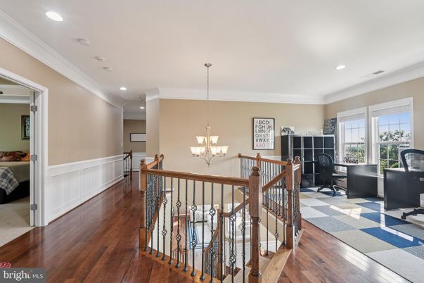 Chandelier, Interior, Recessed Lighting, Wood Texture Flooring