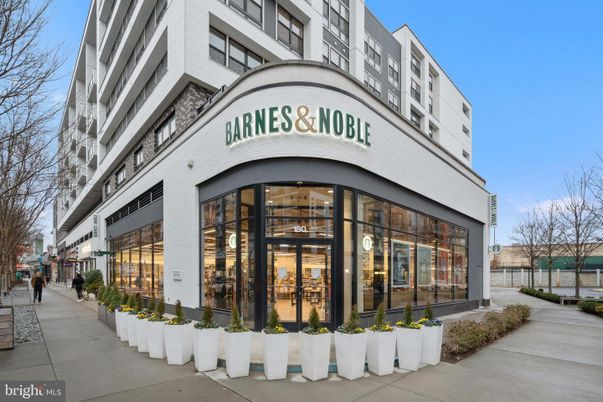 Exterior, Facade, Condo Building