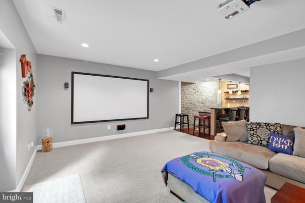 Interior, Projection Screen, Recessed Lighting