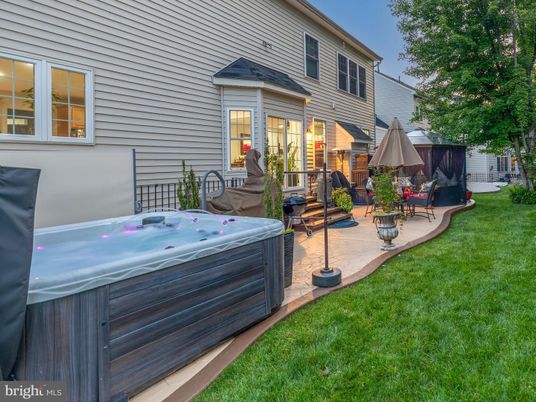 Backyard, Exterior, Hot Tub